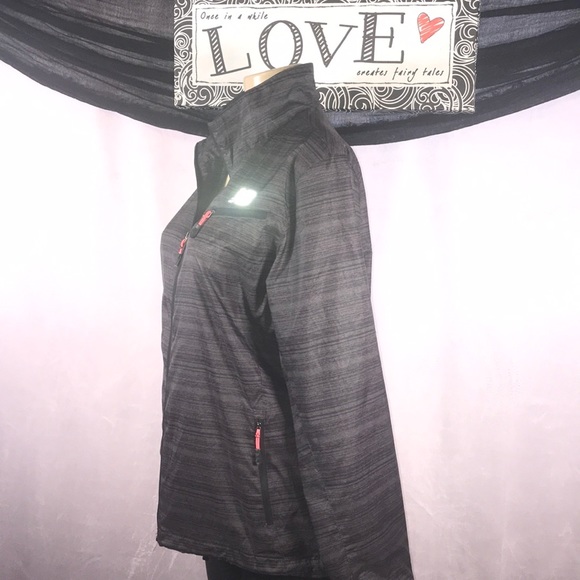New Balance wind breaker Size L 💓 - Picture 4 of 9